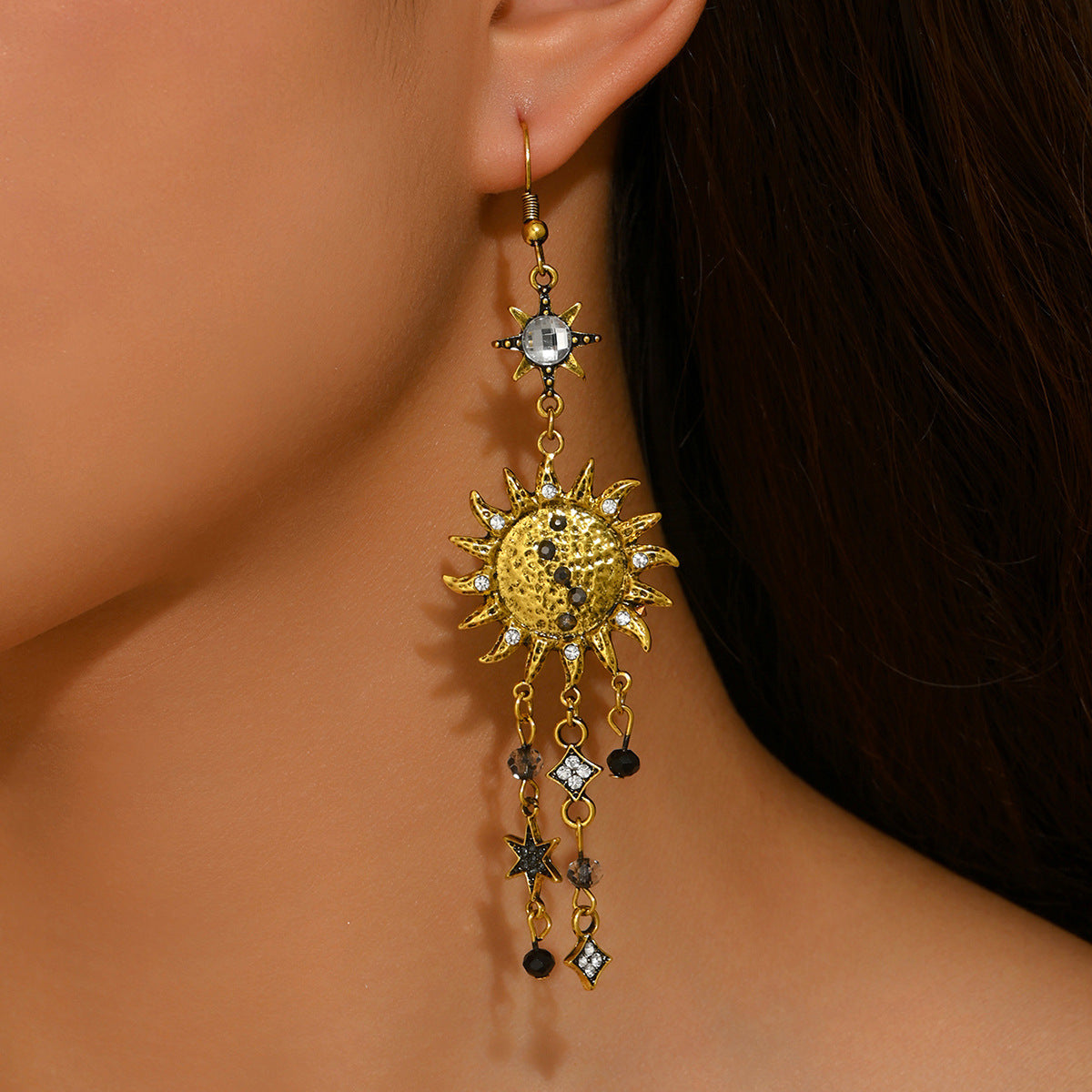 Vintage Sun Moon Drop Earrings, Asymmetric Gold Plated Celestial Tassel Earrings with Crystals, Bohemian Star Dangle Earrings for Women, Gothic Statement Jewelry for Party, Festival, Daily Wear