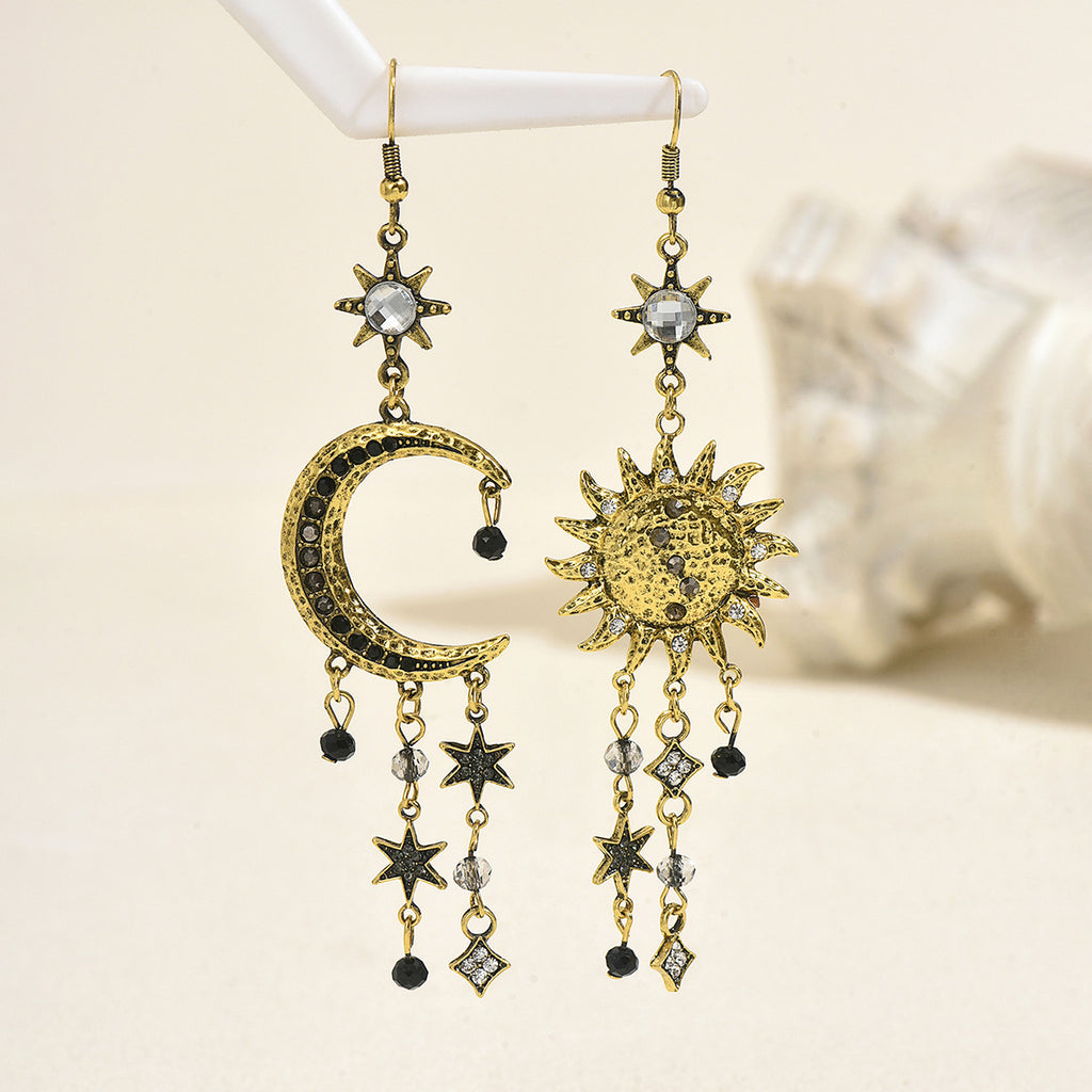 Vintage Sun Moon Drop Earrings, Asymmetric Gold Plated Celestial Tassel Earrings with Crystals, Bohemian Star Dangle Earrings for Women, Gothic Statement Jewelry for Party, Festival, Daily Wear