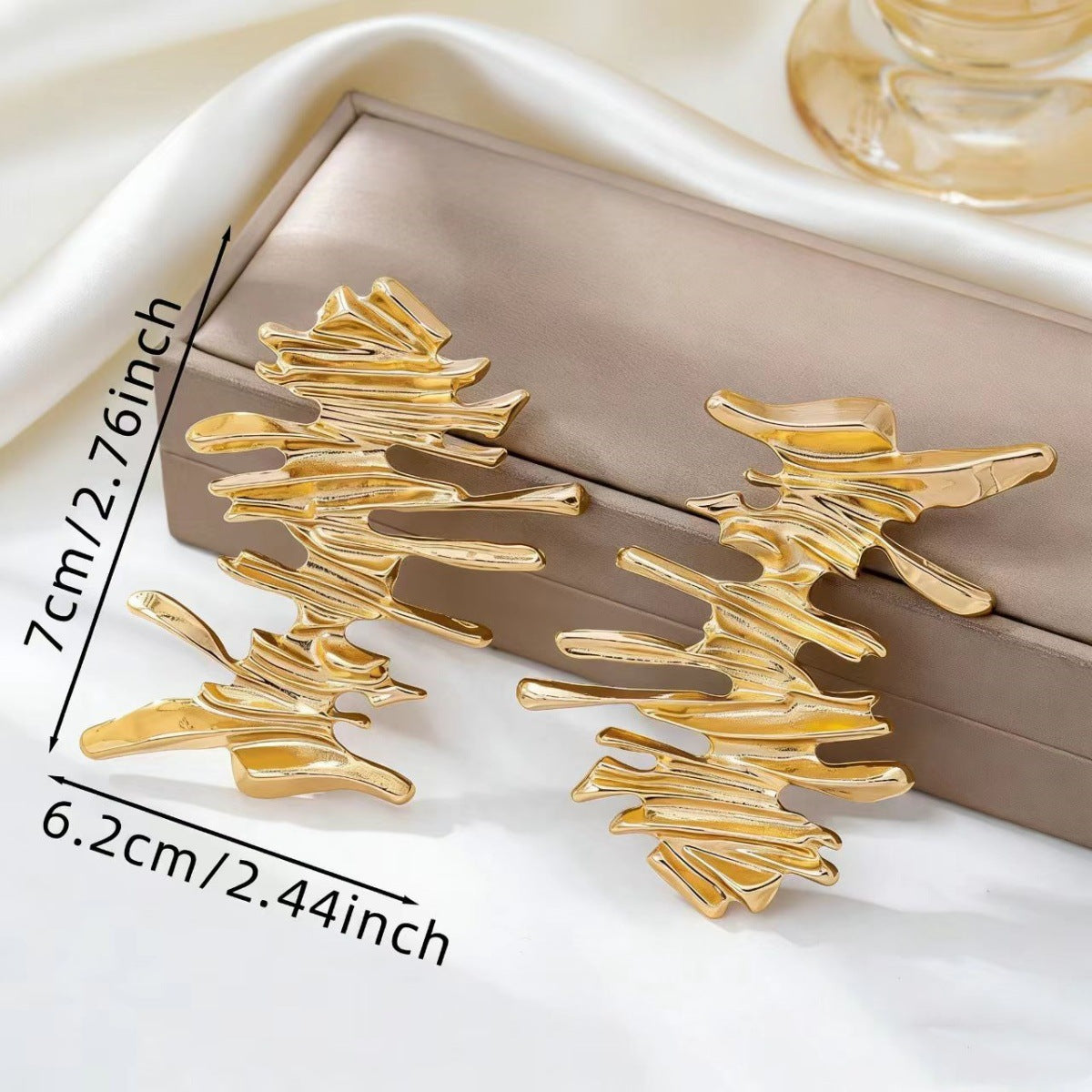 Abstract Brushstroke Gold Drop Earrings for Women, 14K Gold Plated Textured Statement Dangle Earrings, Bold Artistic Geometric Earrings for Party/Events