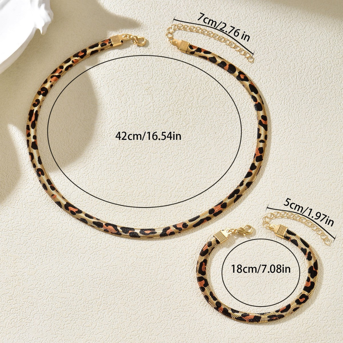 Gold Leopard Print Herringbone Jewelry Set for Women, 18K Gold Plated Waterproof Snake Chain Necklace and Bracelet, Hypoallergenic Flat Herringbone Choker Set, Trendy Animal Print Jewelry for Daily/Party/Wedding